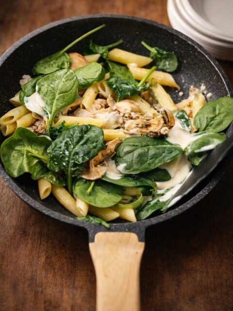 From Scratch. Live. In Front of Your Guests. 👨🏽🍳🇫🇷
Fresh penne, sautéed mushrooms, tender chicken & spinach.
Creamy sauce made on the spot.
At Oui Oui French Catering LA, we cook everything live in front of your clients.
No drop-off trays.
No reheated food.
Just real ingredients, real flames, real French flavor.
Your guests don’t just eat.
They watch. They smell. They experience.
Let’s bring the Pasta Station to your next event in Los Angeles 🇫🇷
#ouiouifrenchcateringla #Frenchfood #LosAngelesCatering #catering #frenchcatering