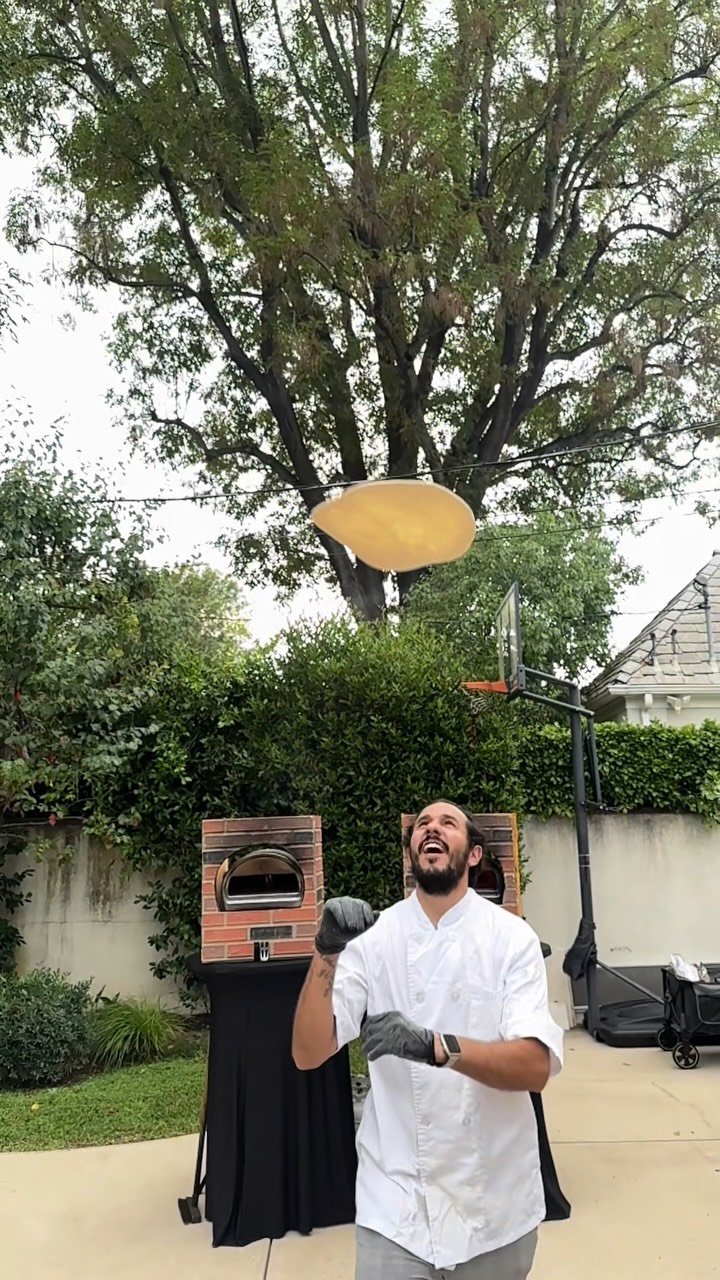 From dough in the air to pepperoni sizzling in the oven… 🔥🍕

Tossed by hand, baked hot, sliced fresh and served straight to your guests.

This is pizza the Oui Oui way. 🇫🇷

Fresh. Hot. Made right in front of you.

📩 DM us to bring our live pizza station to your next event.

#OuiOuiFrenchCatering #PizzaCatering #LiveCooking #LosAngelesCatering #eventcatering